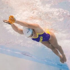 Finis ISO Paddles -Swim Gear Sales 1.05.033 swim04